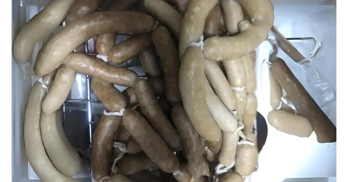 the sausages from the water and let them drain